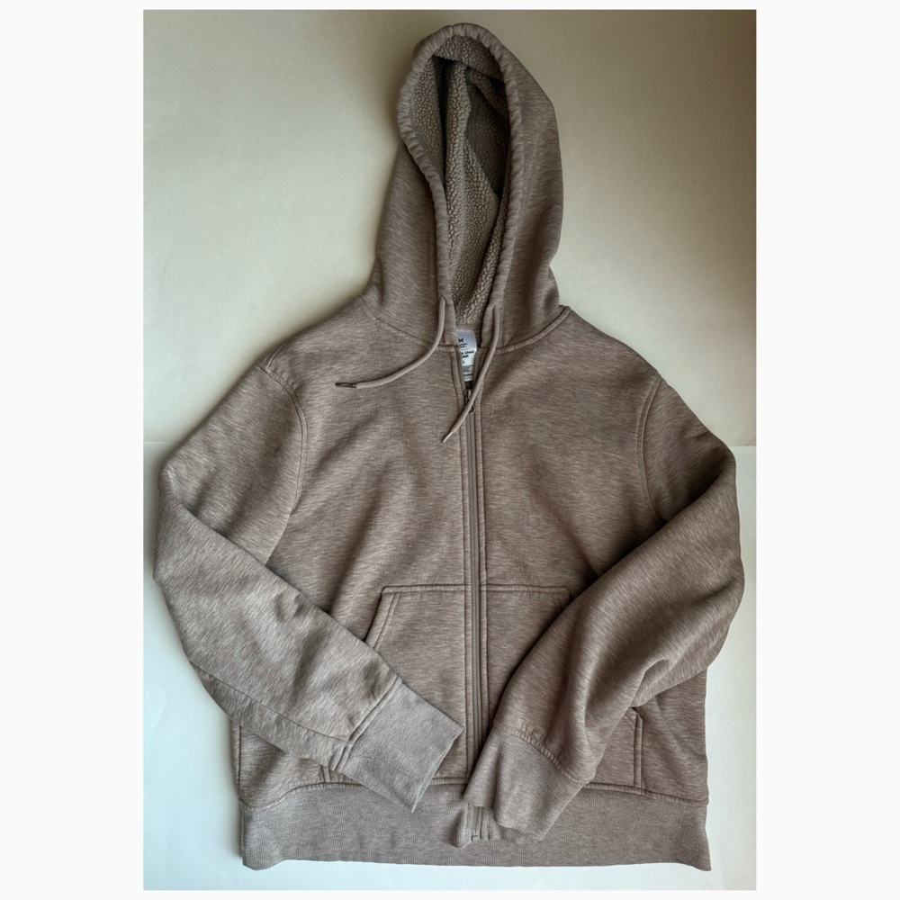 Member’s Mark Boys Light Brown Sherpa Lined Jacket - Size Large (Used)